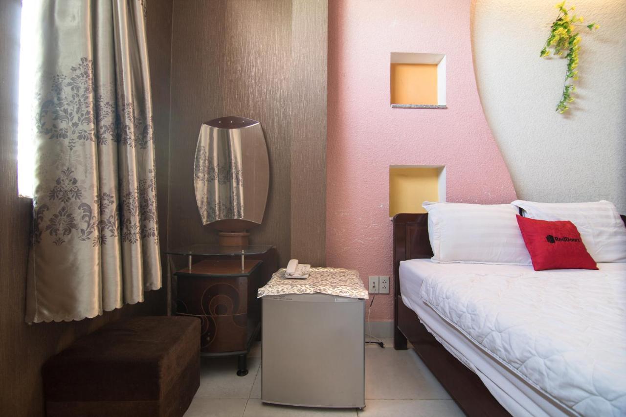 Reddoorz Plus Near Aeon Mall Tan Phu 2 Ho Chi Minh-byen Eksteriør bilde